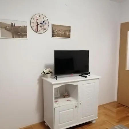 Apartment Biser *